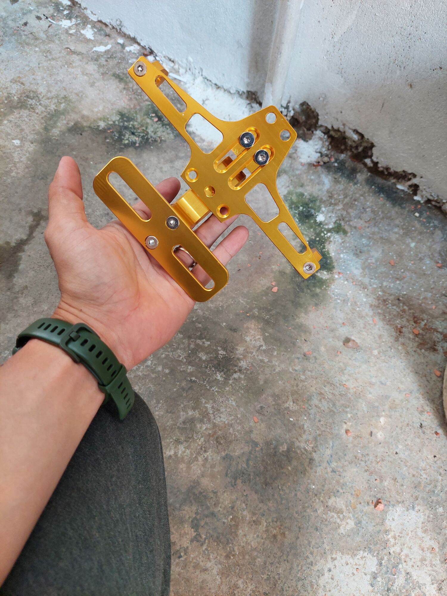 Pát biển số CNC