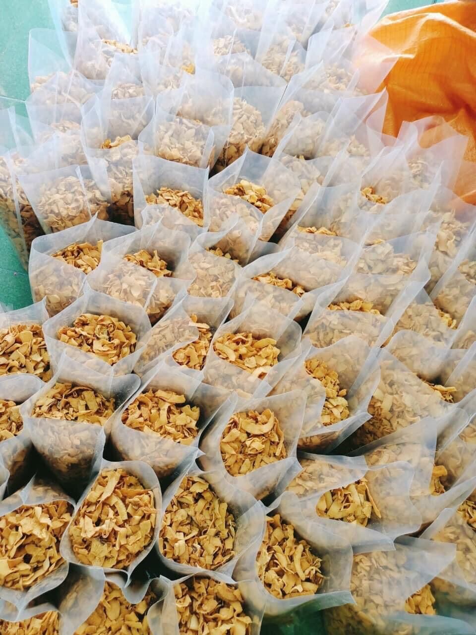 DỪA KHÔ SẤY GIÒN túi 500g