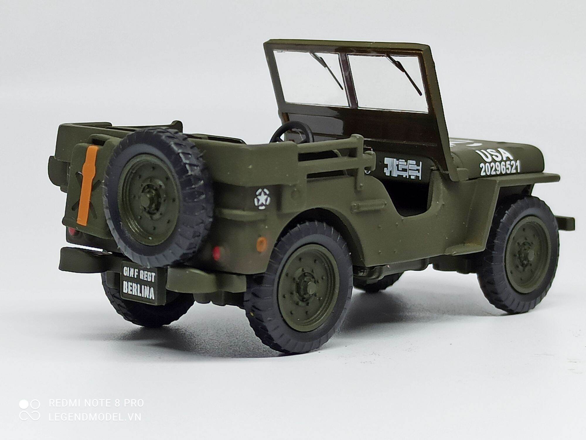 Mô hình xe Jeep Willys 1947 tỷ lệ 1/43