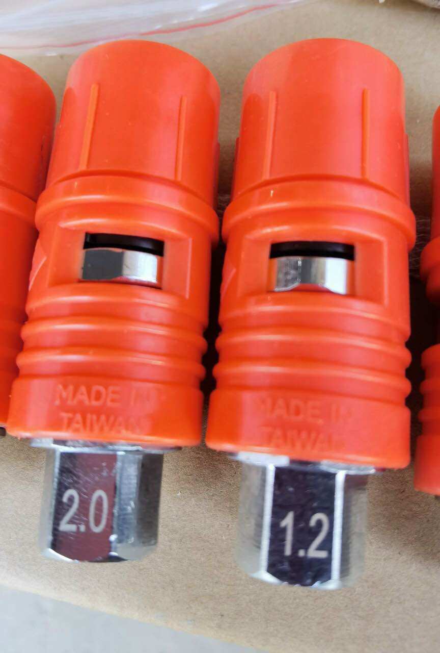 Béc rửa xe mỏ vịt 1.2- 1.5-1.8-2.0mm lõi sứ hàng made in taiwan