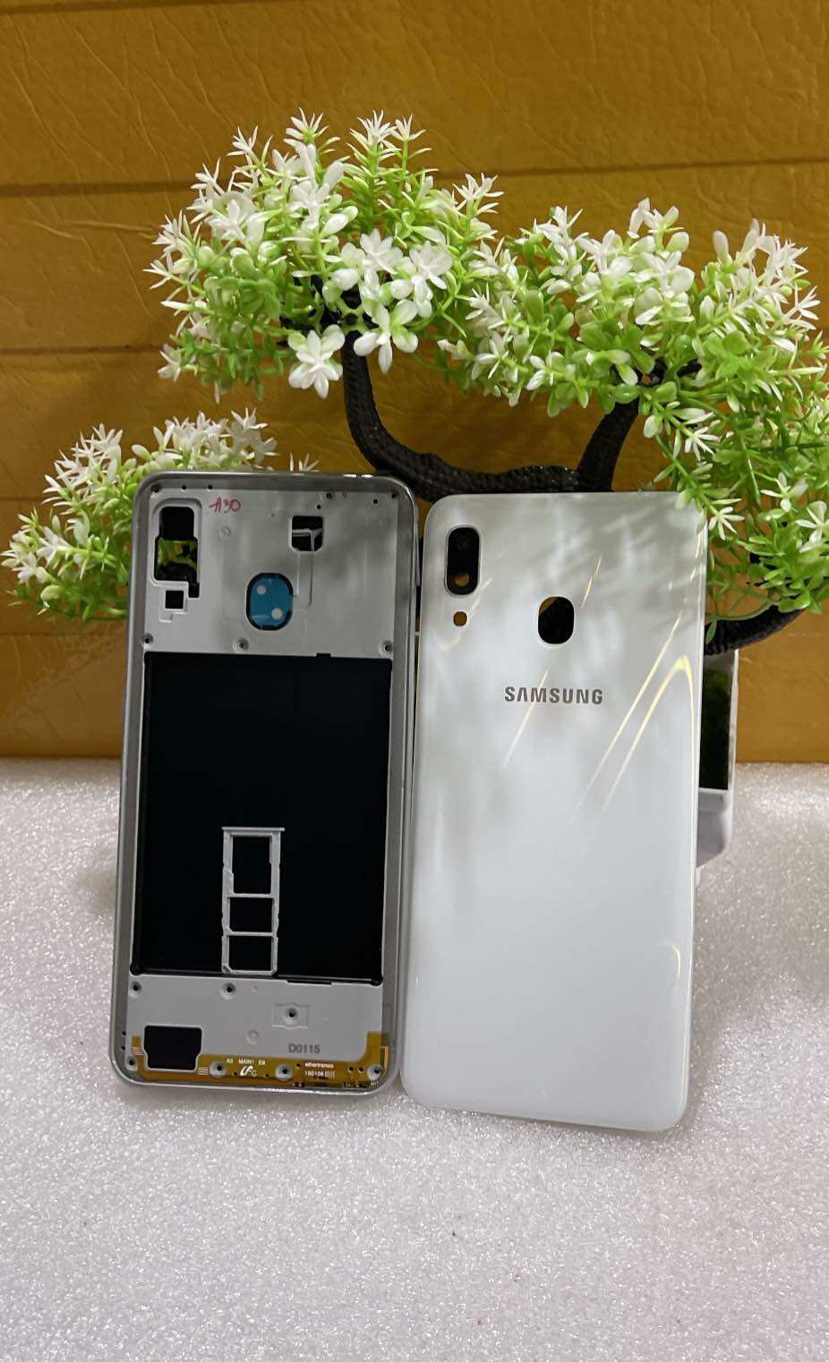 Vỏ điện thoại Samsung A30 | A305 full bộ có luôn khay sim với kính camera sau