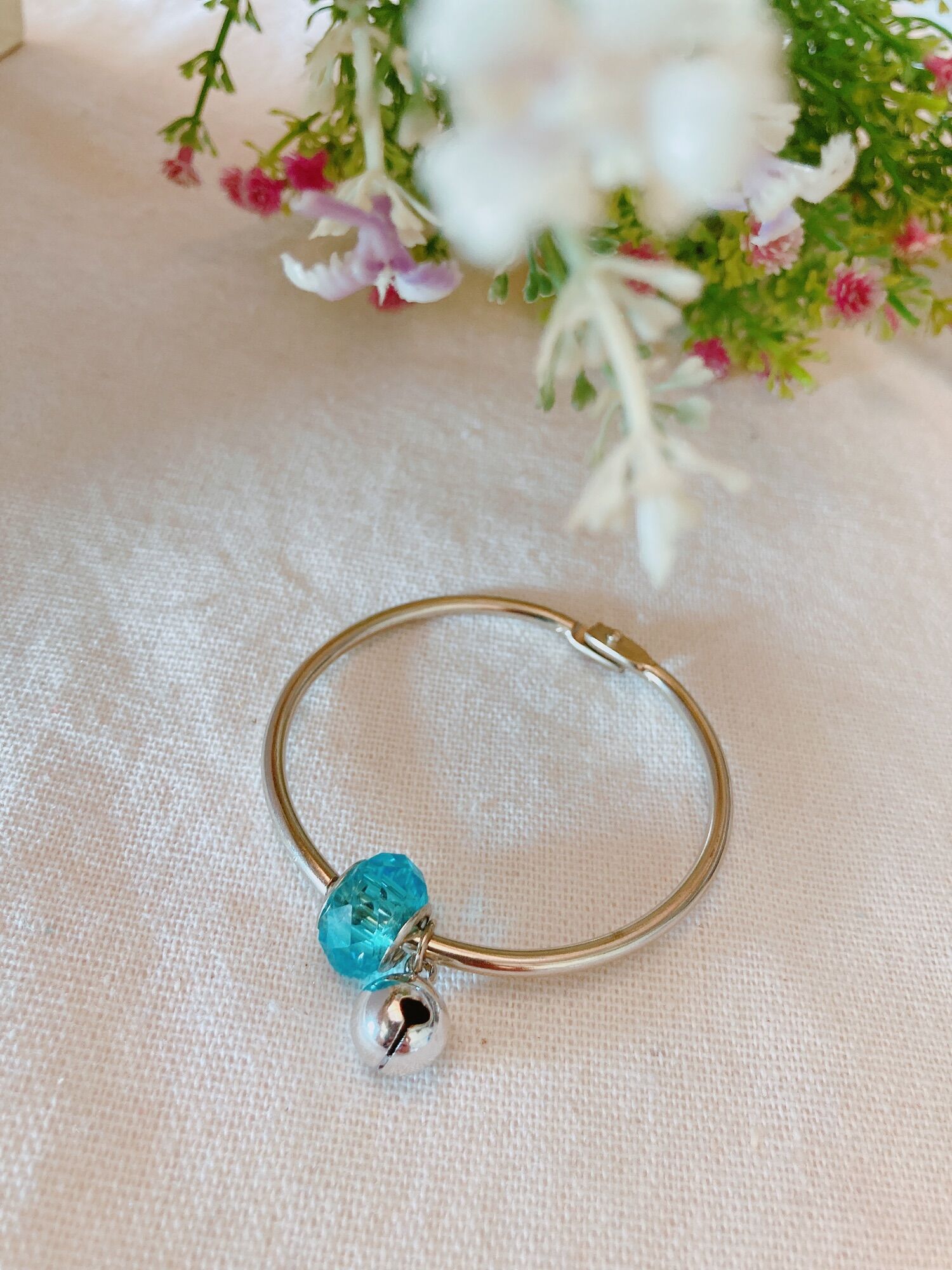 Kiềng tay 55mm charm đủ màu sắc
