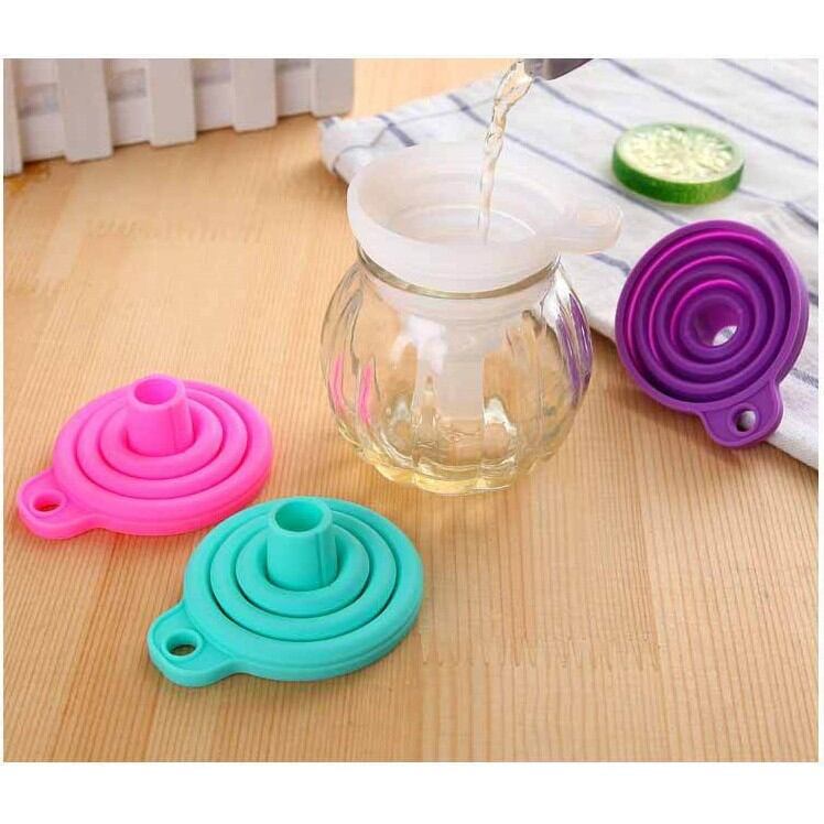 Phễu gấp gọn tiện dụng chất liệu silicon