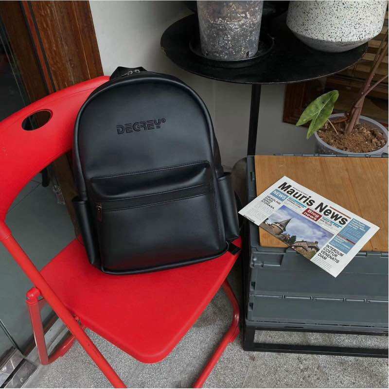Balo DG Leather Basic Backpack Chất Da Simili Cao Cấp Chống Nước Cặp Da Đi Học Màu Đen Thời Trang Balo 2810 Shop