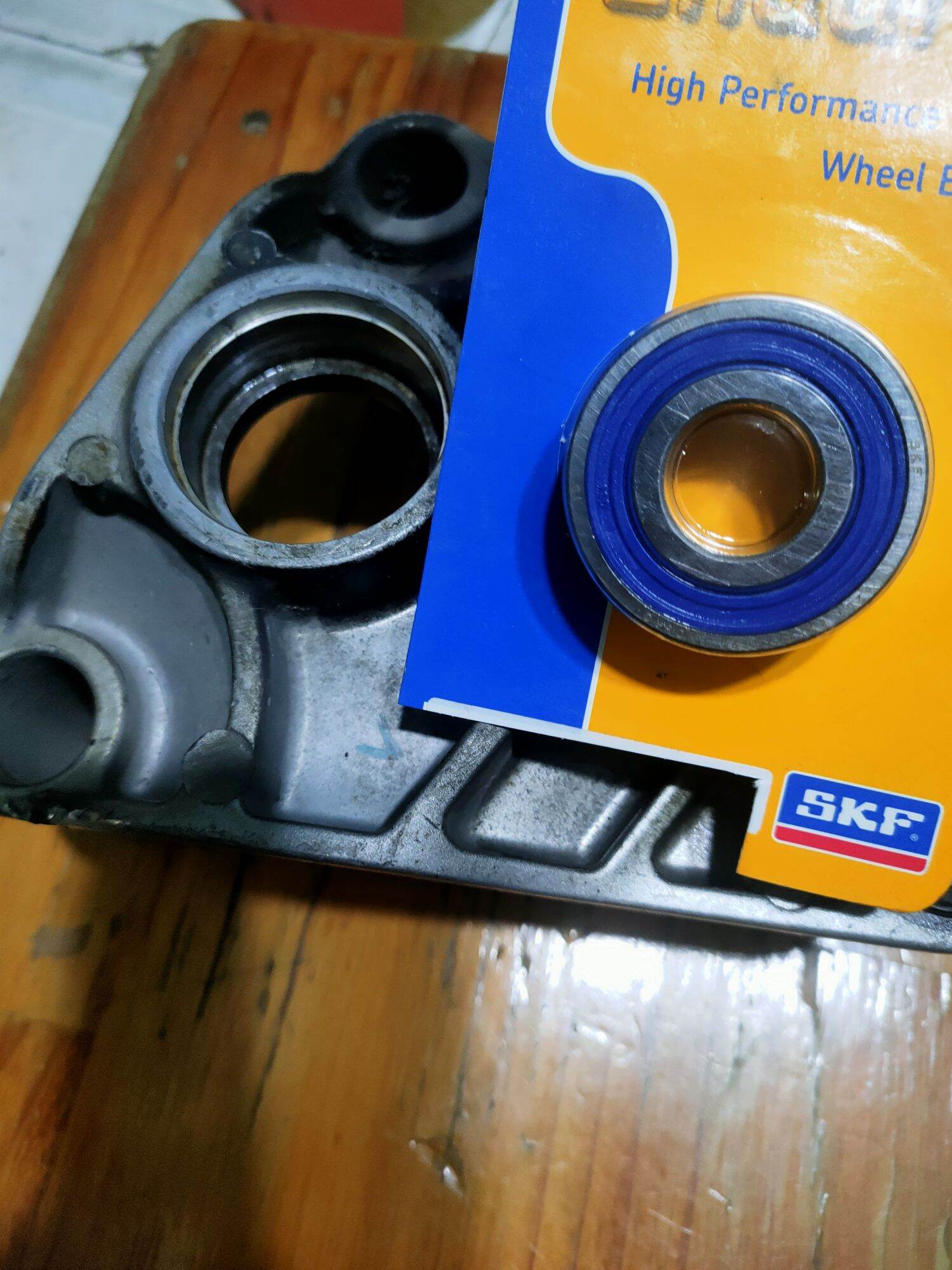 Bạc đạn SKF cho gấp sau Hayate 125