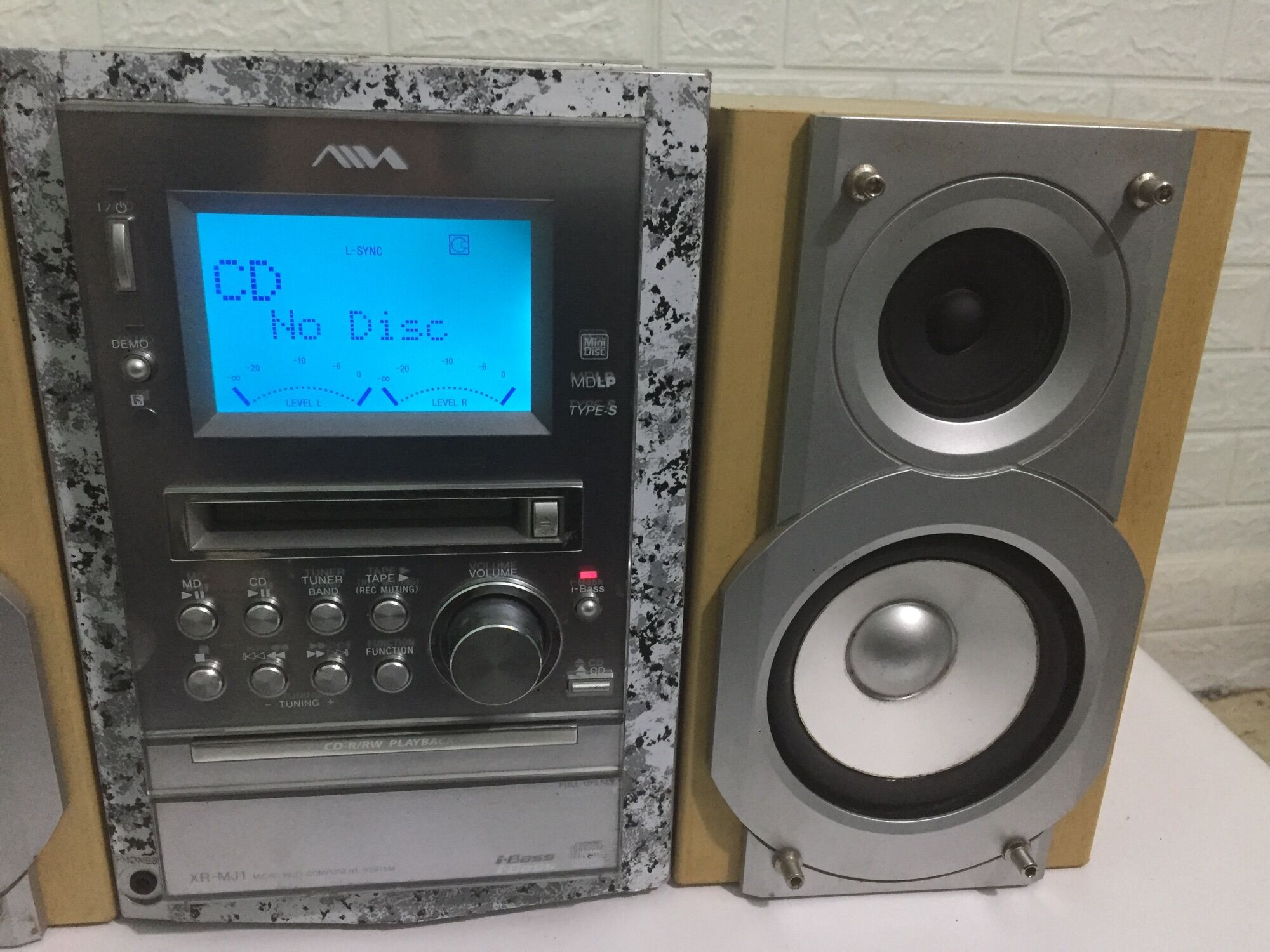 Dàn AiWa LMj1