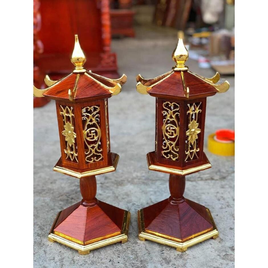 Cặp đèn thờ mái chùa gỗ hương cao 48cm