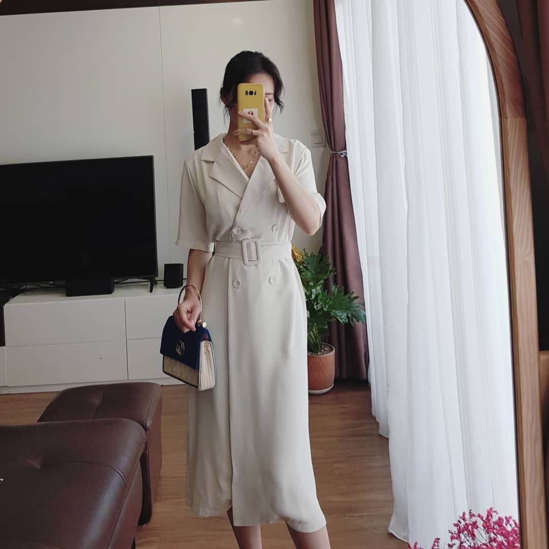 Váy đầm cổ vest dáng suông màu trắng kem