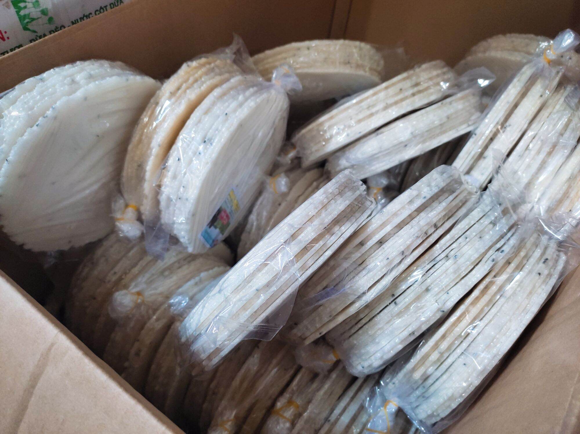 Bánh phồng nếp sữa nước cốt dừa Long Thành