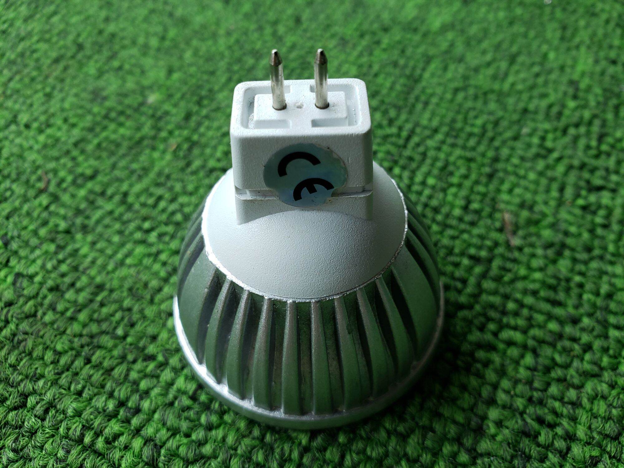 Đèn led âm Trần chiếu điểm 12w sáng vàng.