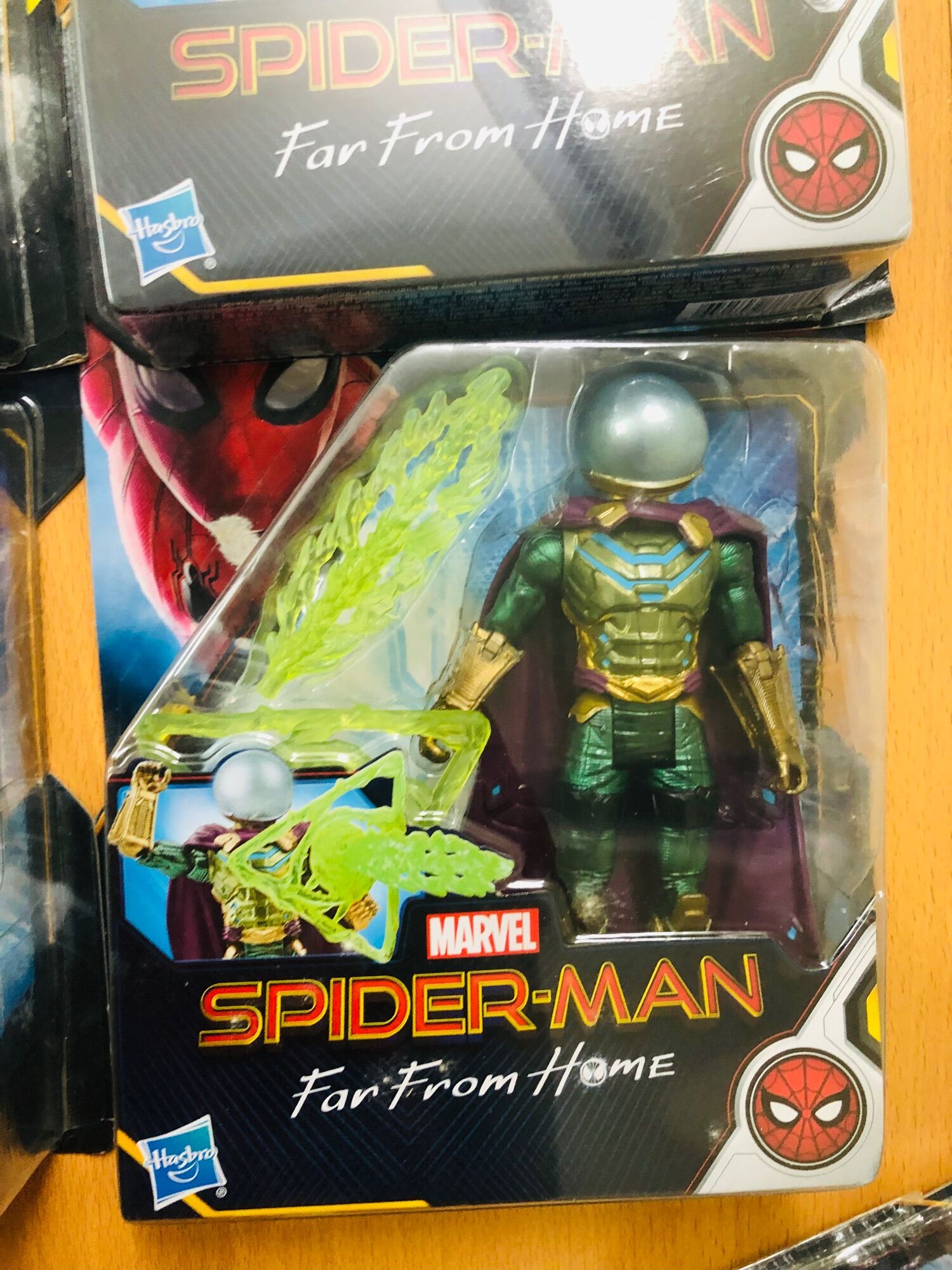Set 6 anh hùng Marvel cực ngầu Superman far from home