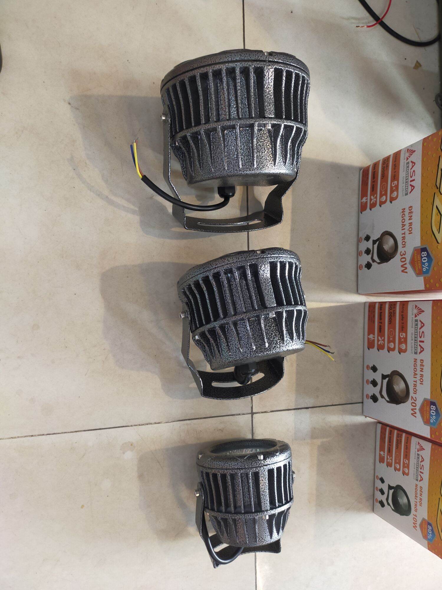 Đèn chiếu ngoài trời asia 30w