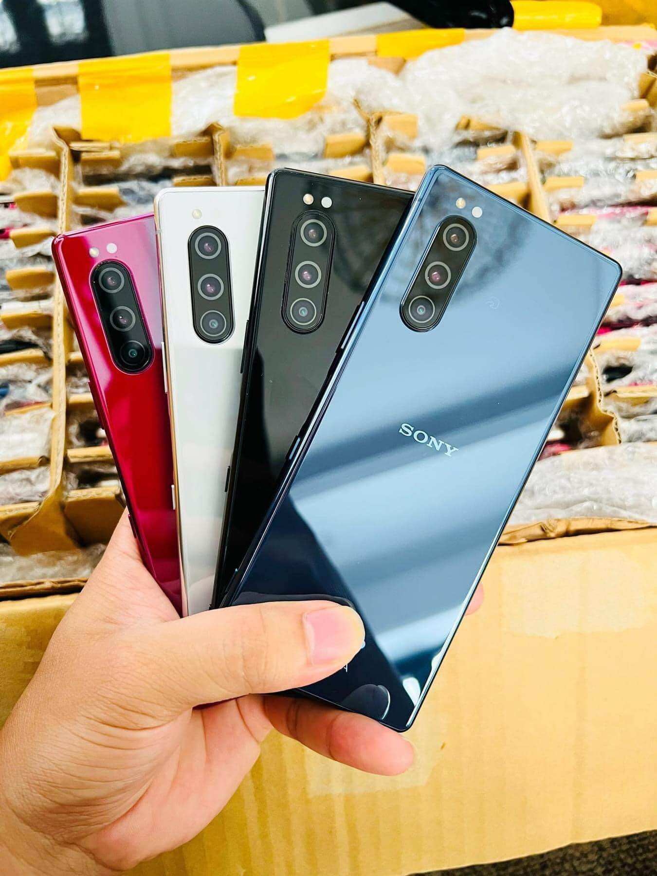 Điện thoại Sony X5 chống nước chip S855
