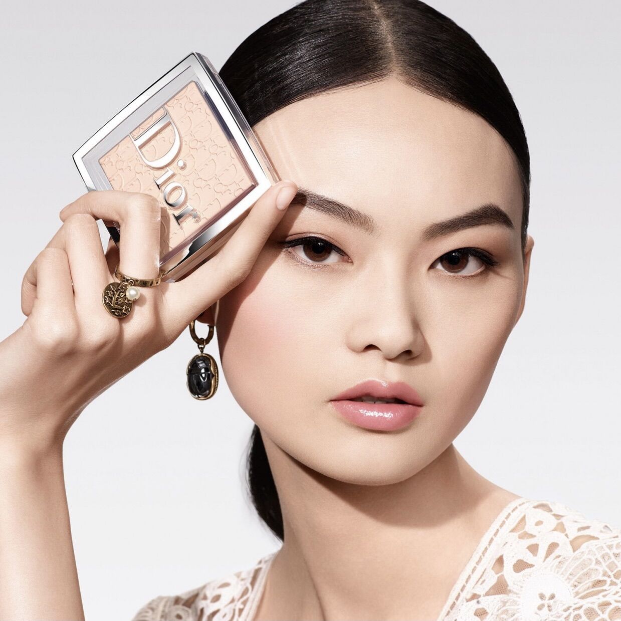 Phấn Phủ Dạng Nén Dior Backstage Face & Body Powder No Powder