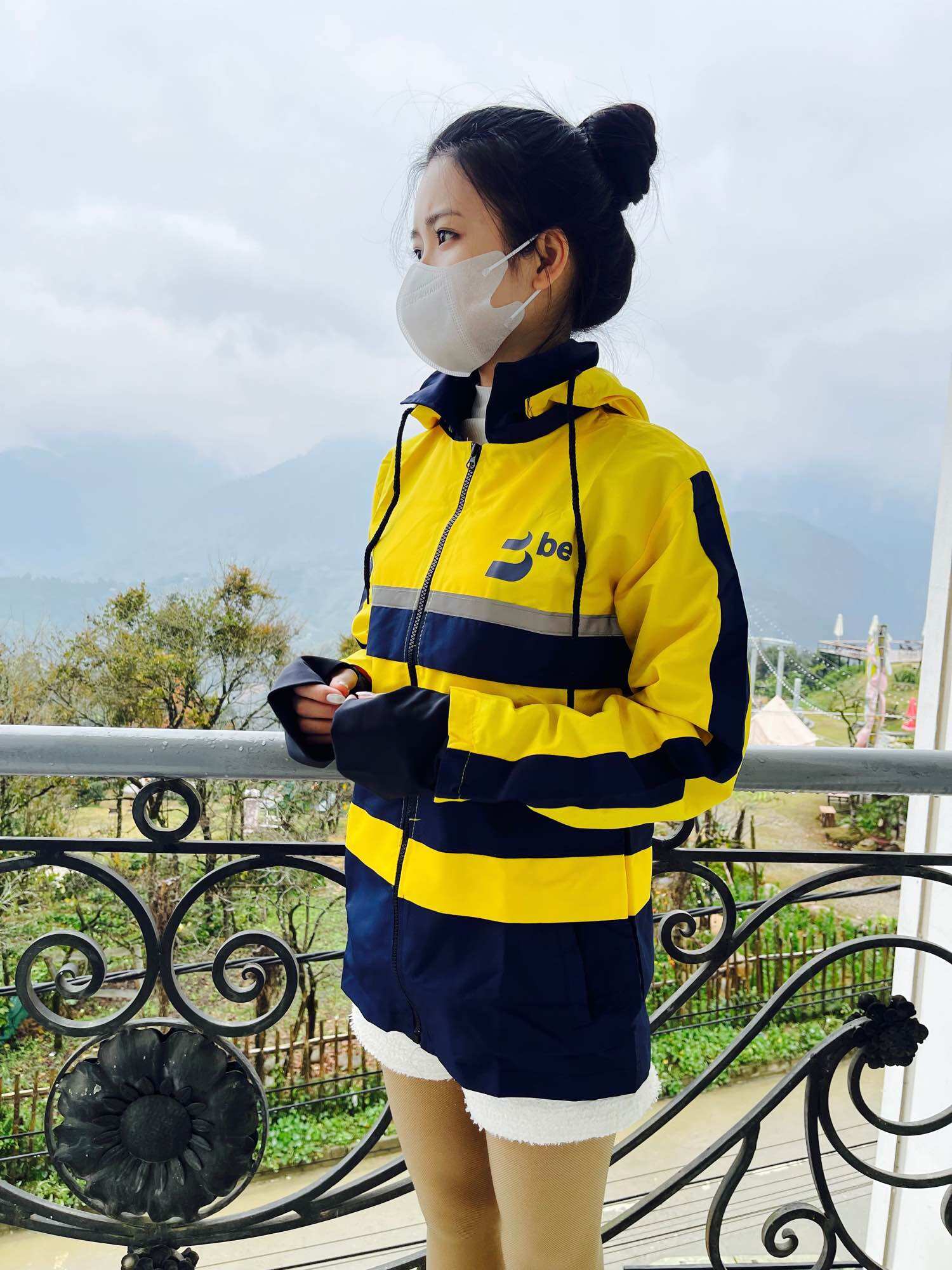Áo Khoác Mẫu Cũ Be 2 Lớp Siêu Đẹp