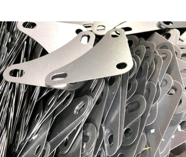 25 cái ke góc lắp kệ sắt v lỗ đa năng