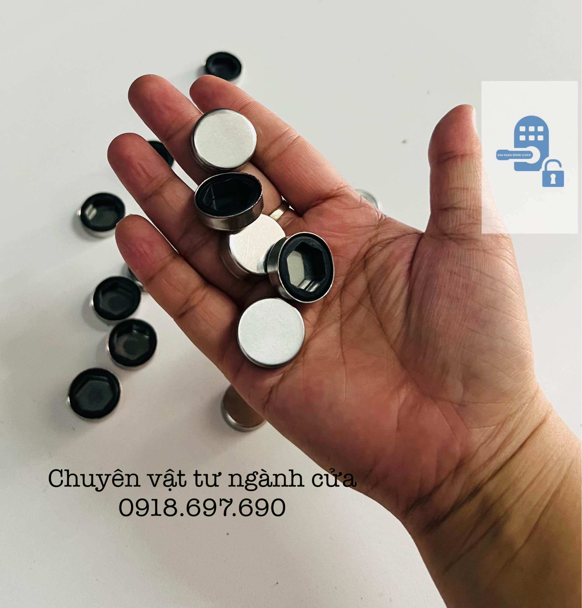 Nắp chụp đầu vít lục giác 13- Nắp chụp trụ cầu thang