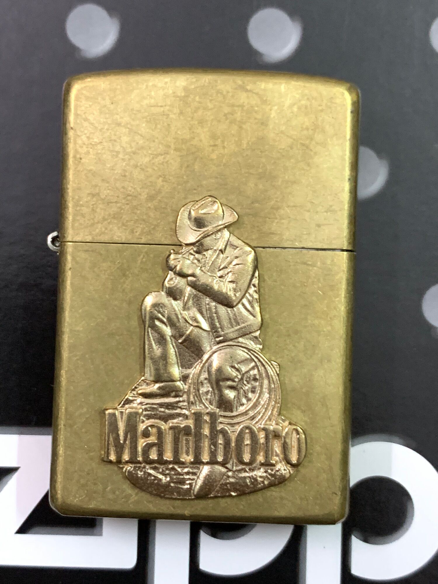 Emblem dán zippo chủ đề cao bồi