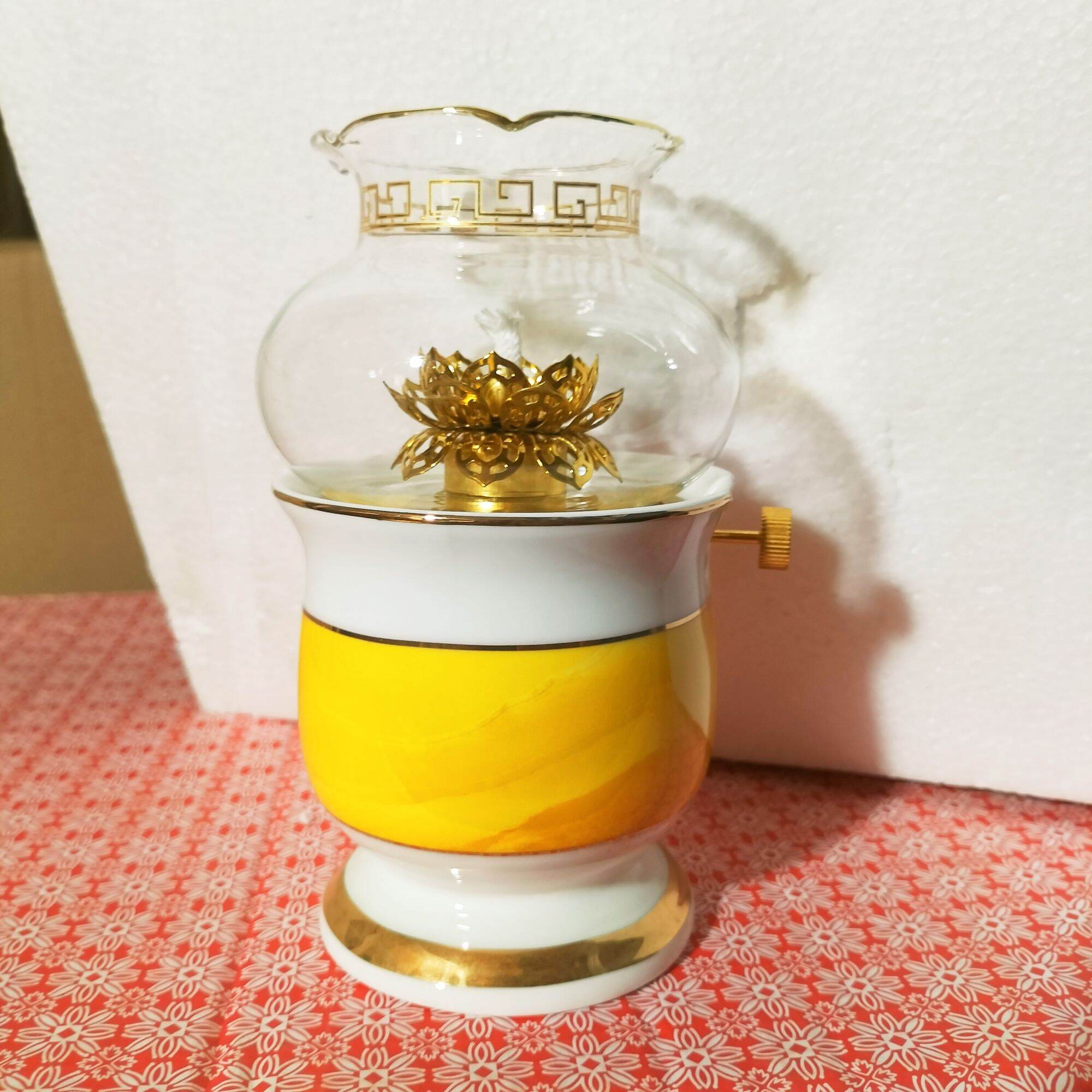 Đèn dầu thờ cúng gốm sứ cao cấp