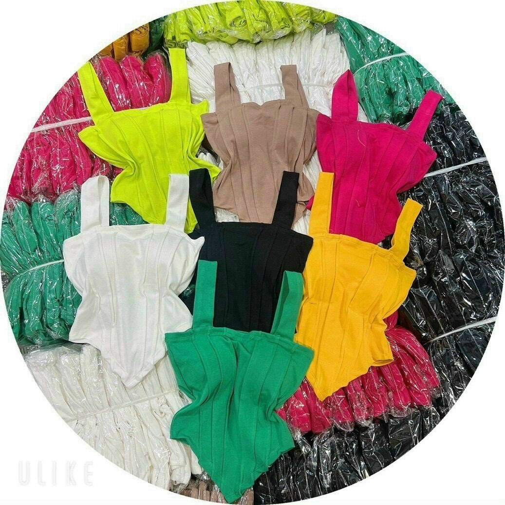 Áo croptop 2 dây yếm kèm mút