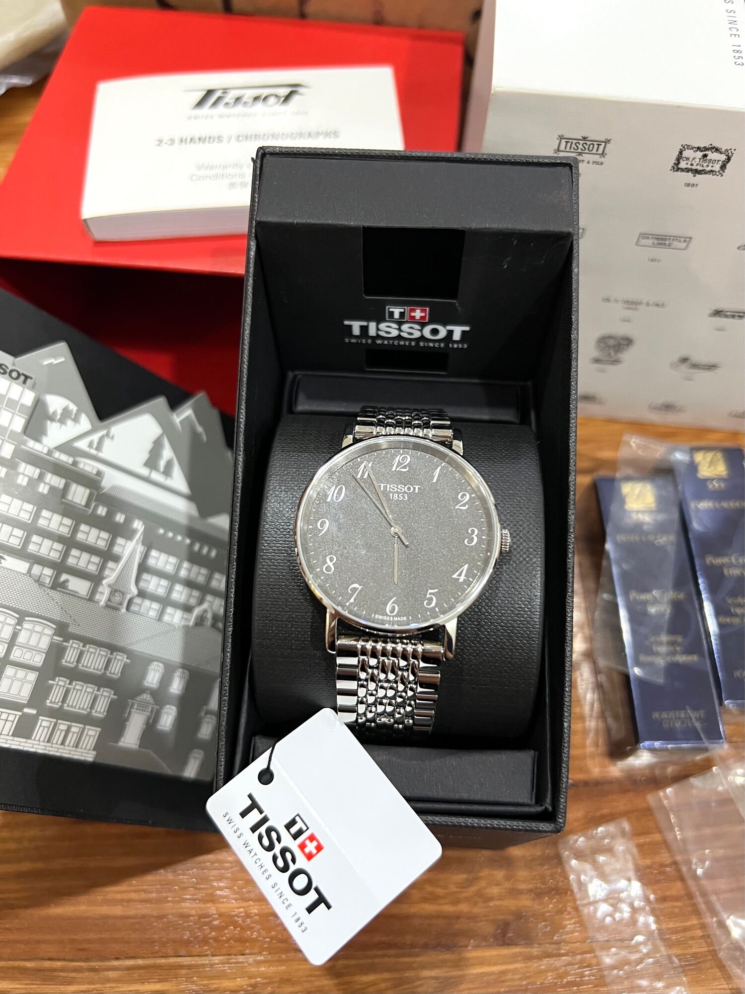 Đồng hồ nam Tissot T1094101107200 - Săn sale Mỹ thumbnail