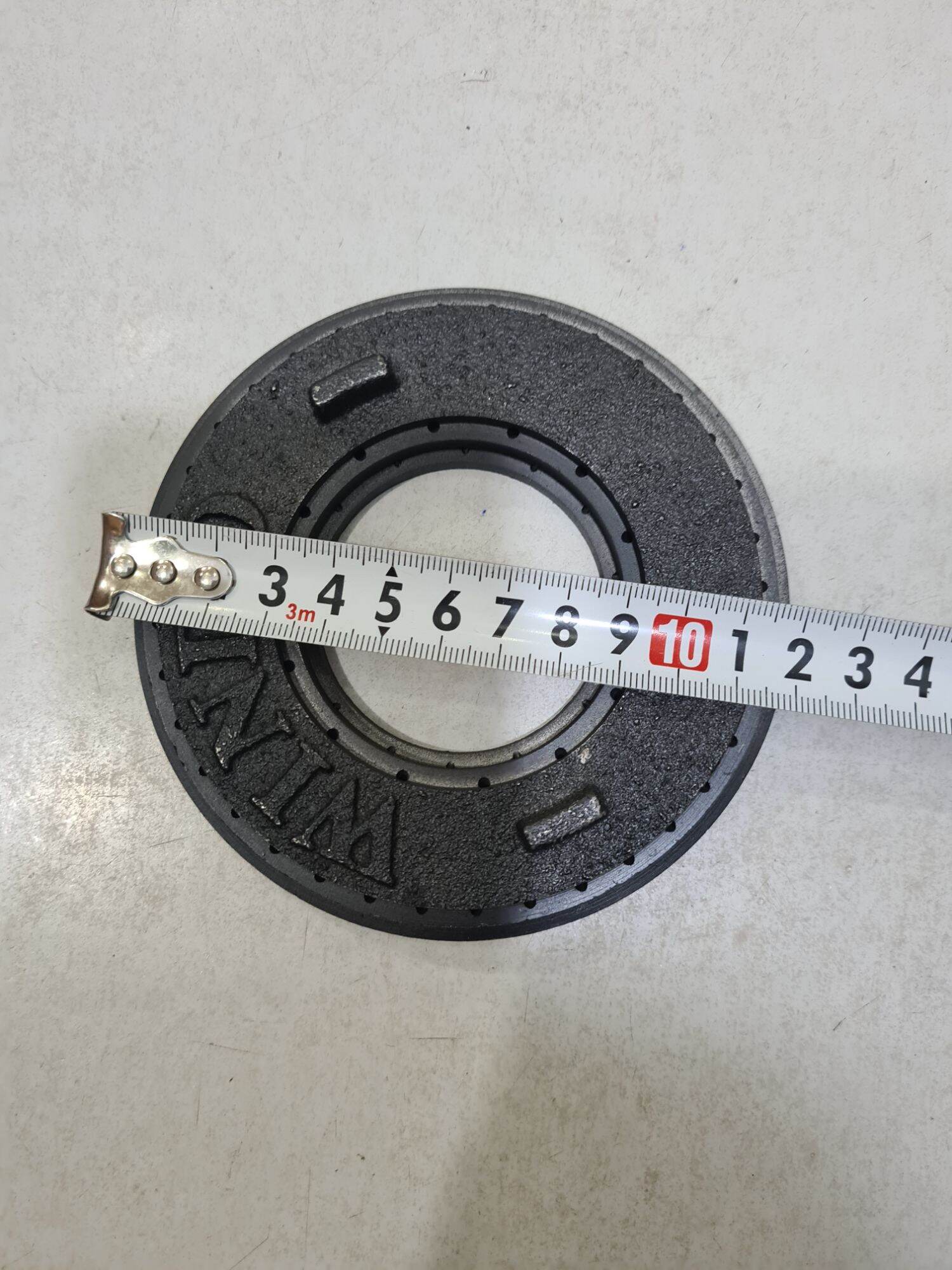 Mâm gang chia lửa bếp khè