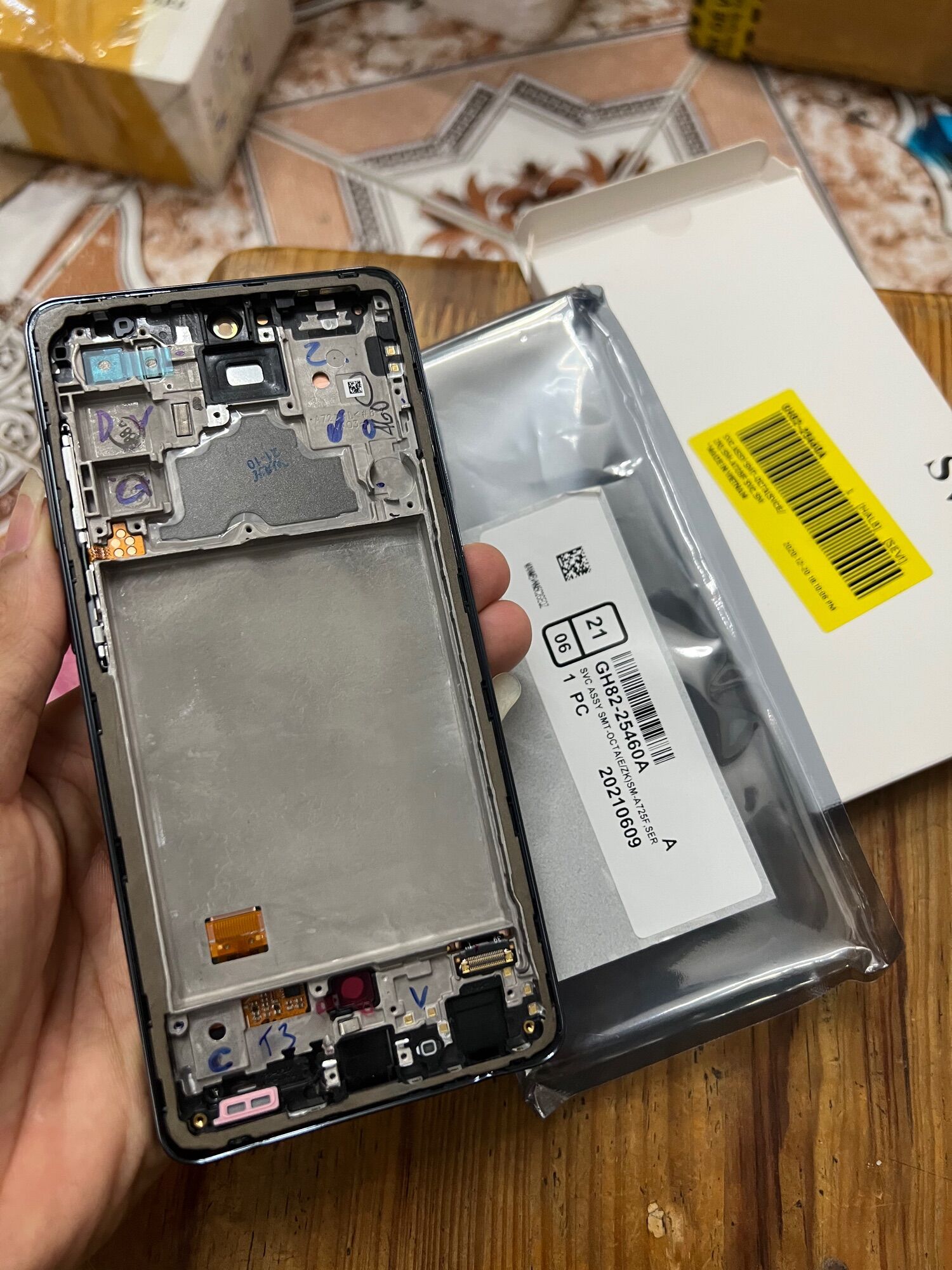 Màn hình Samsung A72 Công Ty liền khung