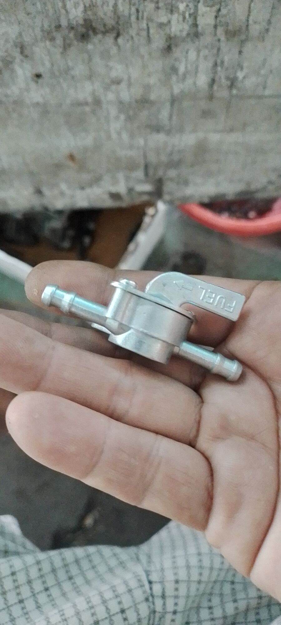 khóa xăng rời hàng nhập khẩu
