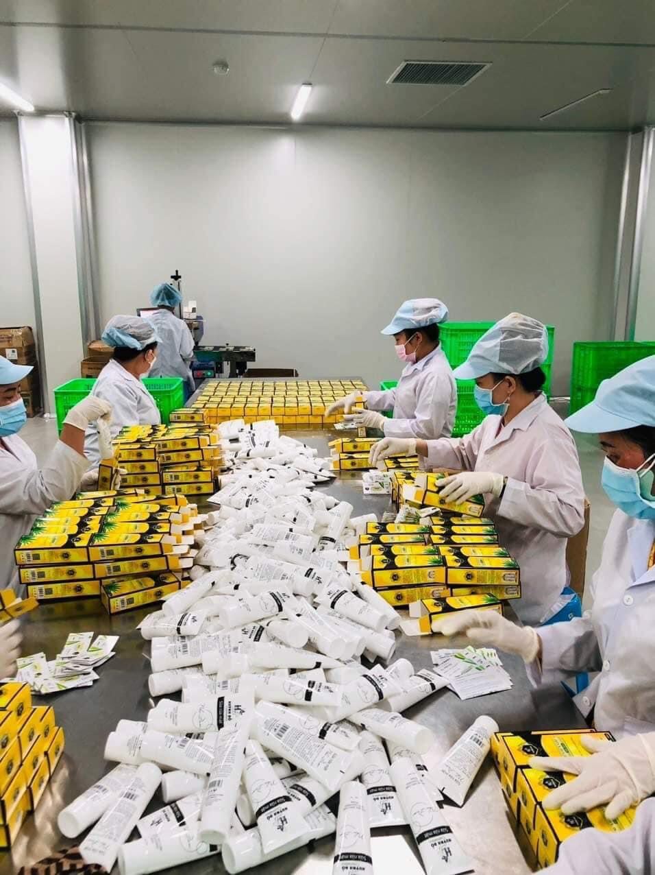 Sữa rửa mặt nha đam huỳnh đỗ