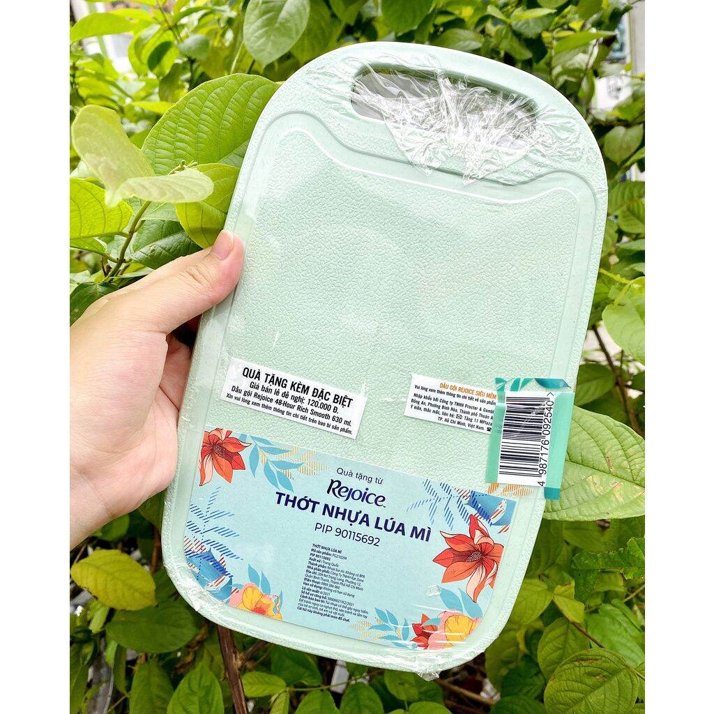 Thớt nhựa lúa mạch quà tặng Rejoice