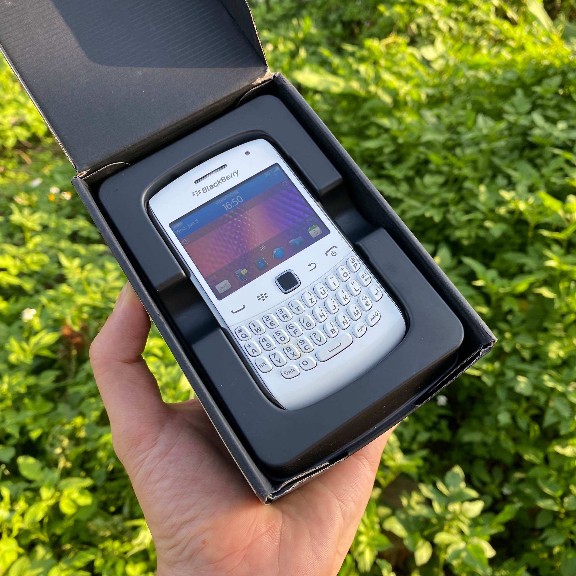 Blackberry Cuver 9360