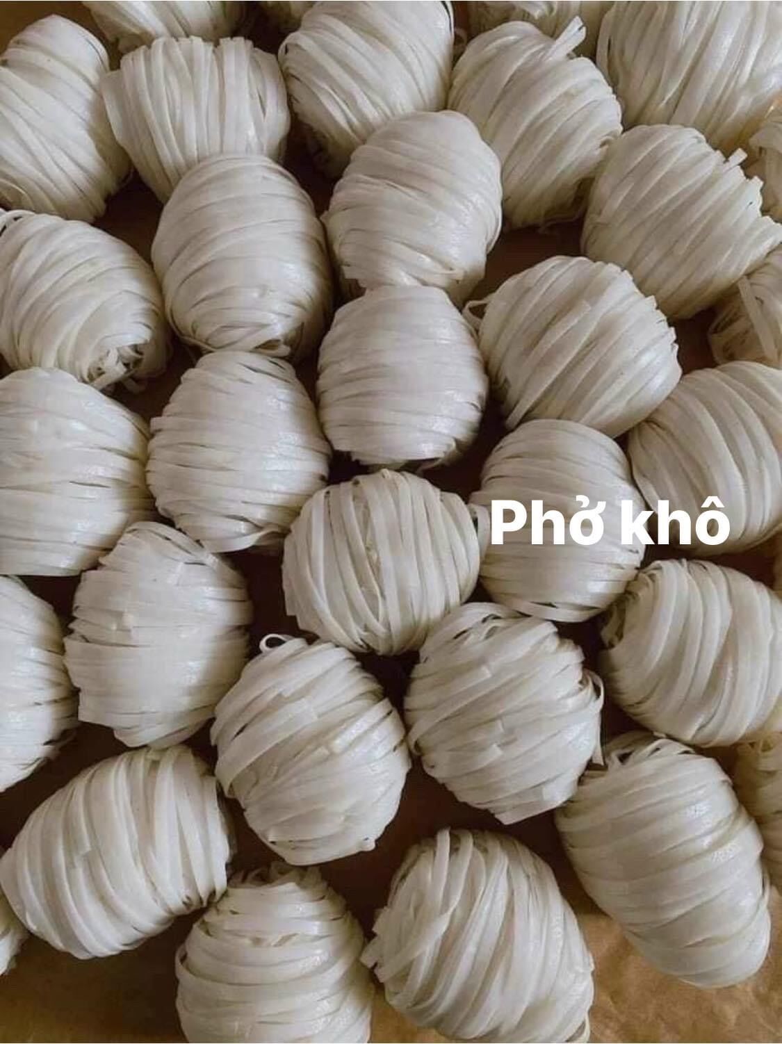 Phở khô / Bánh phở gạo khô loại dẻo, dai ngon đặc biệt 1kg