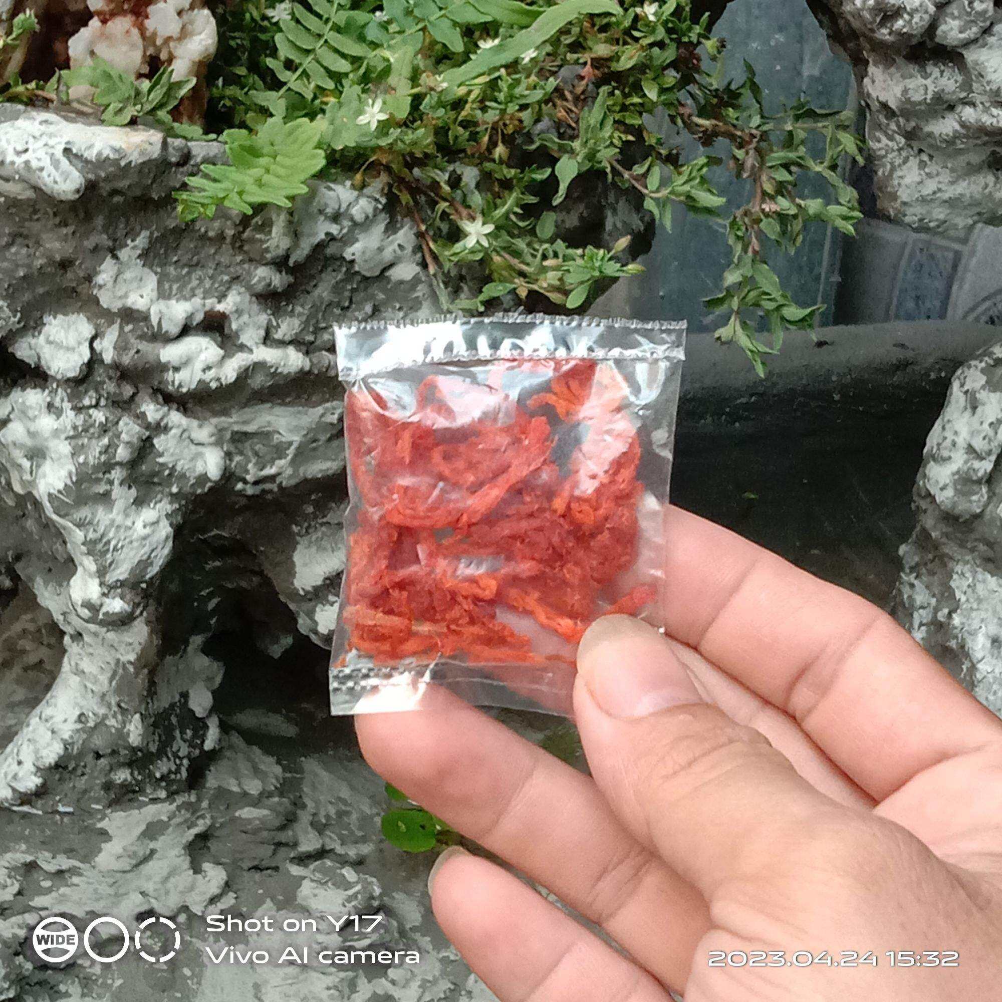 một gói khô bò mini