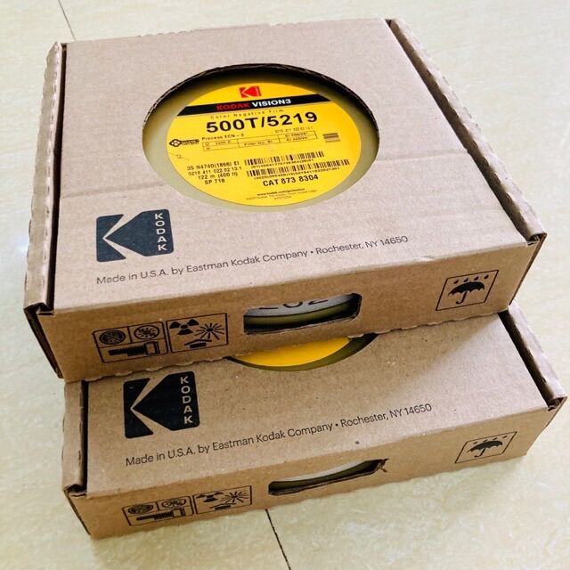 [HCM]Film KODAK VISION 3 500T 5219 date mới 2024 film 35mm 24exp - phim CINE được chiết ra từ bánh...