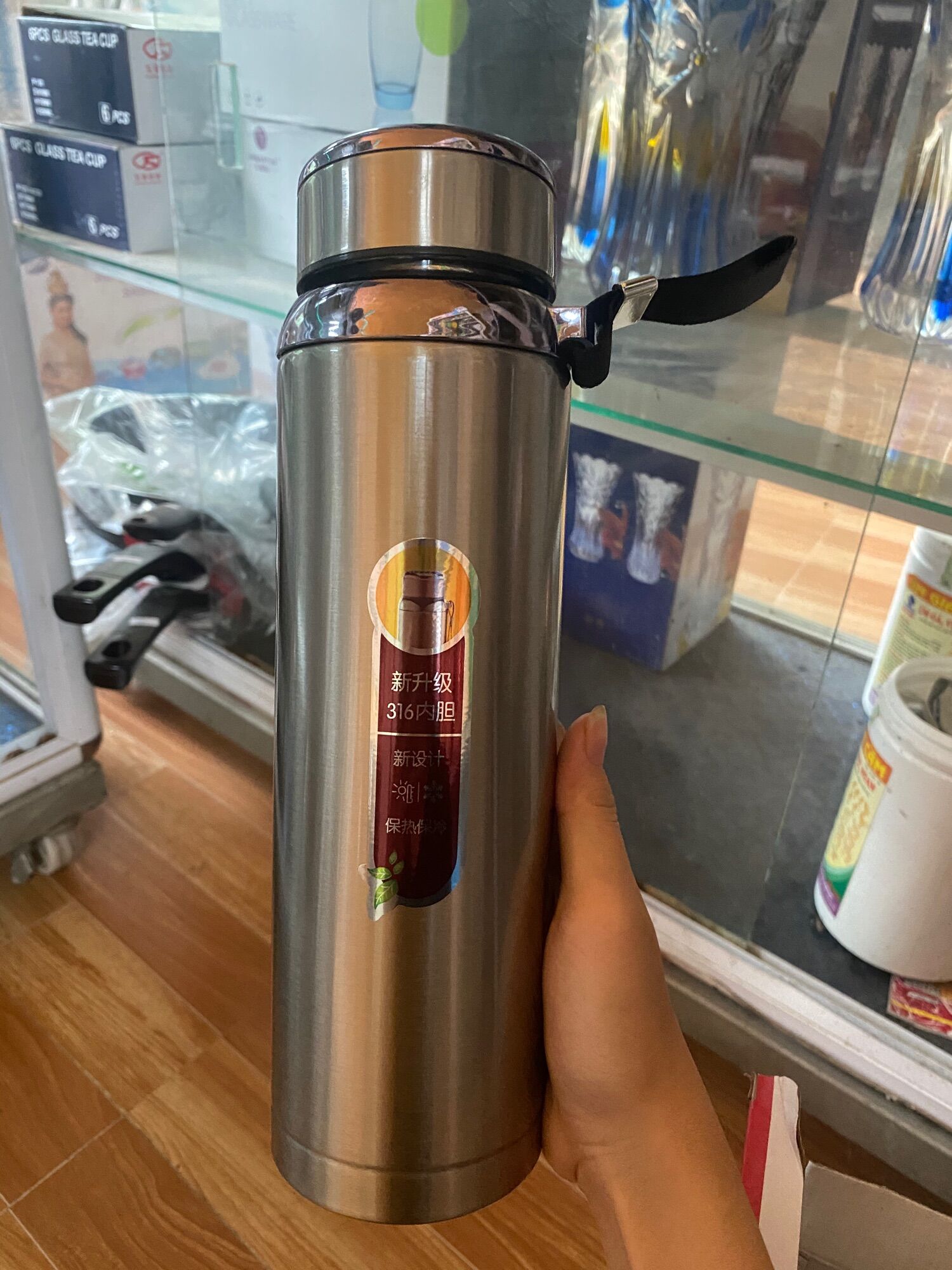 Bình nước giữ nhiệt 1 lít