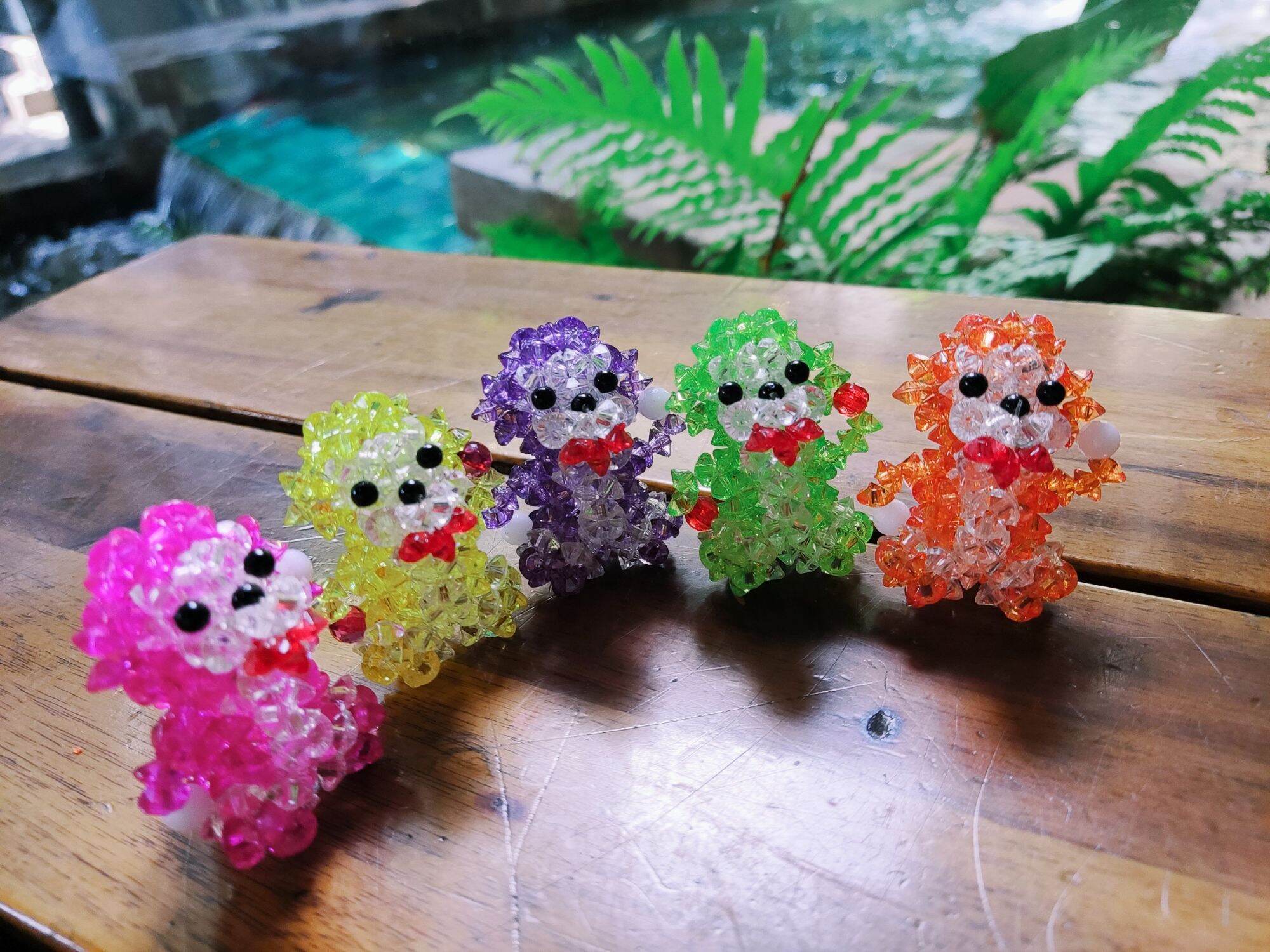 Móc khóa tuổi Thân kết cườm Handmade