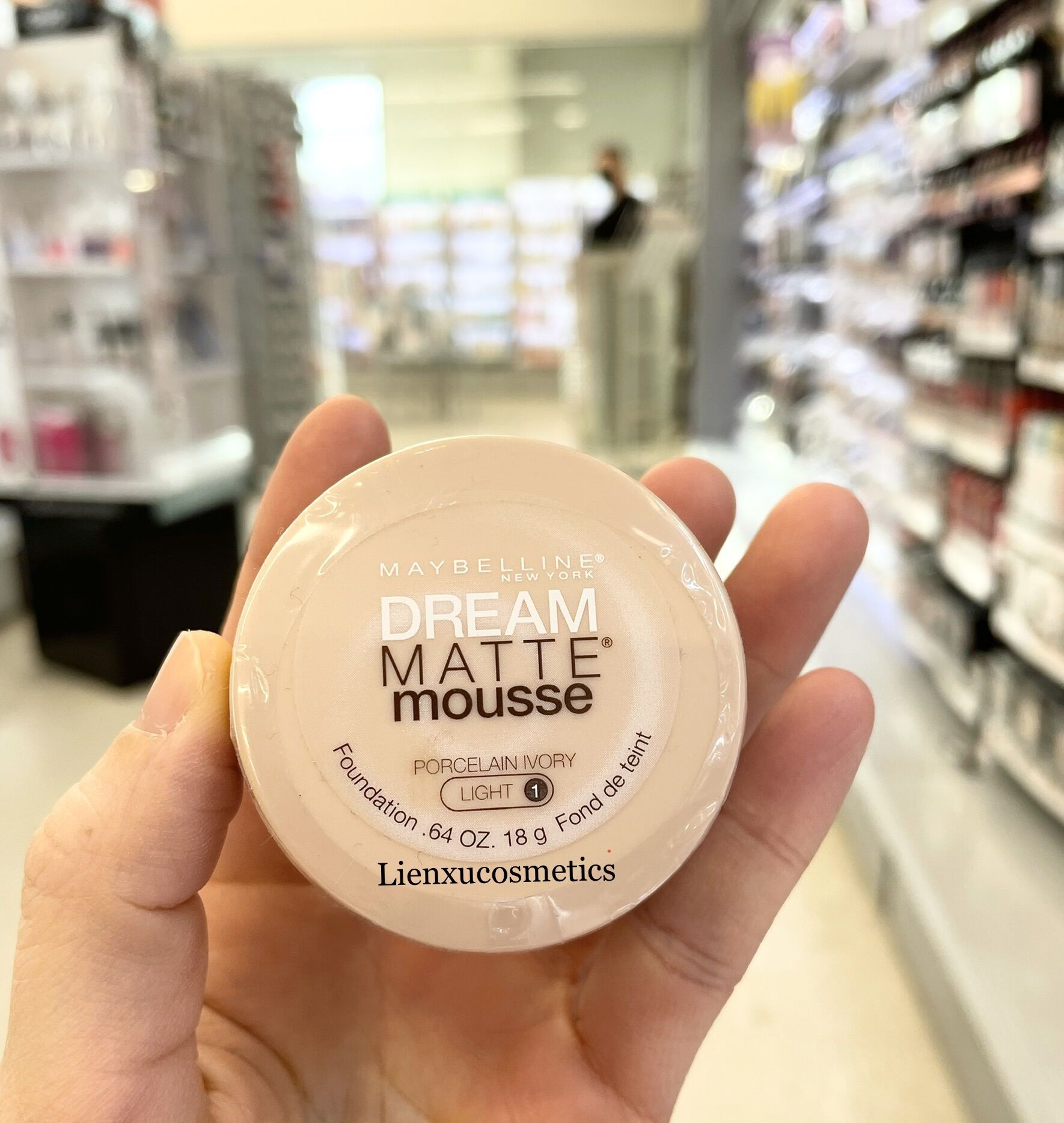 Phấn tươi Maybelline Dream matte mousse màu 1 Porcelain Ivory 18g; hsd 2024