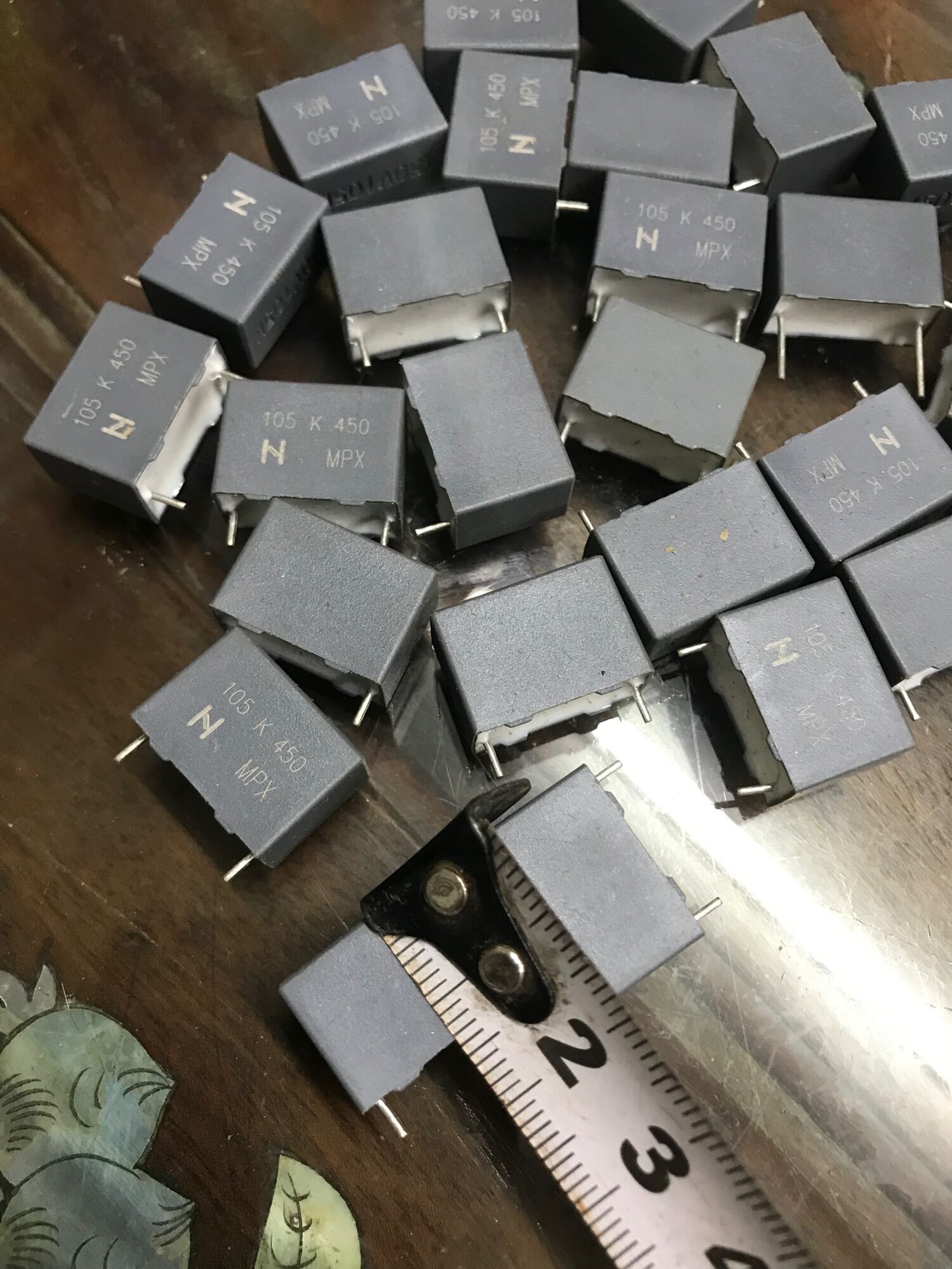 Tụ 105 k. 450 v  ( combo 100 c