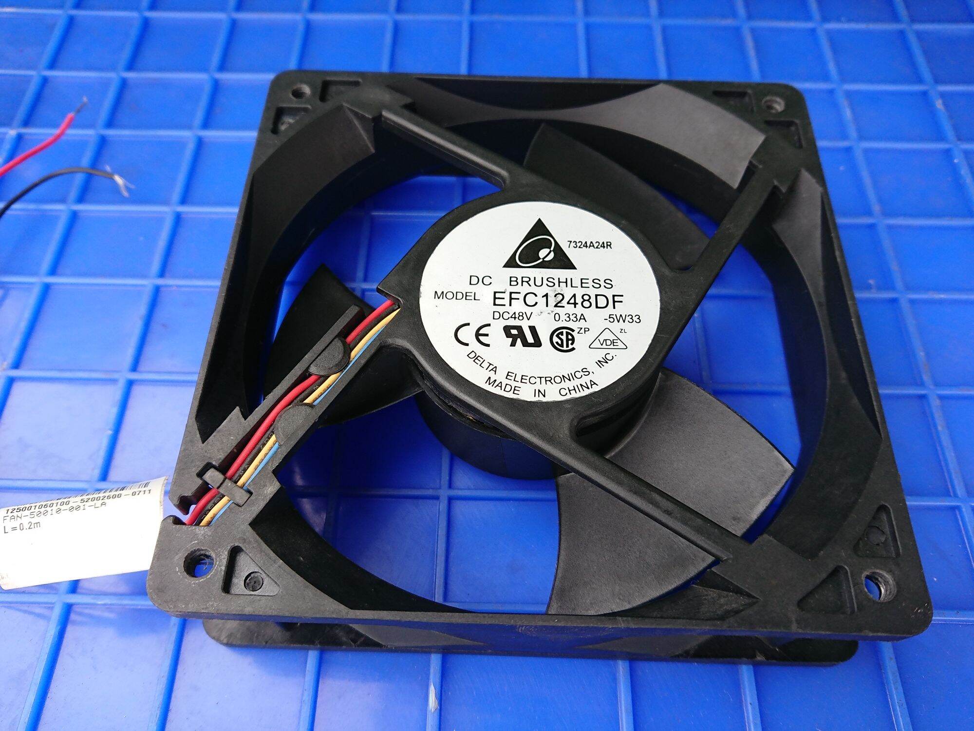 1 chiếc quạt gió 48v 0,33A vuông 12cm dầy 3,2cm đồ dã thiết bị viễn thông mới trên 95% ...quạt chậy êm và mạnh hoạt động tốt với điện áp từ DC 24V
