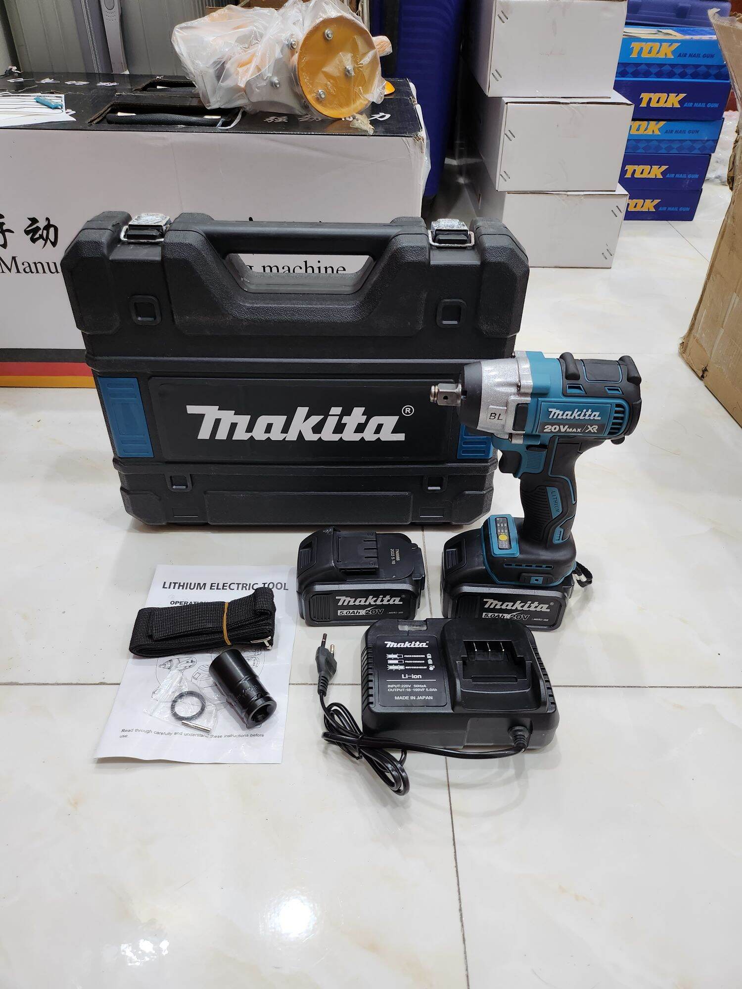 Máy siết bulong makita 20v pin 5.0ah- không chổi than