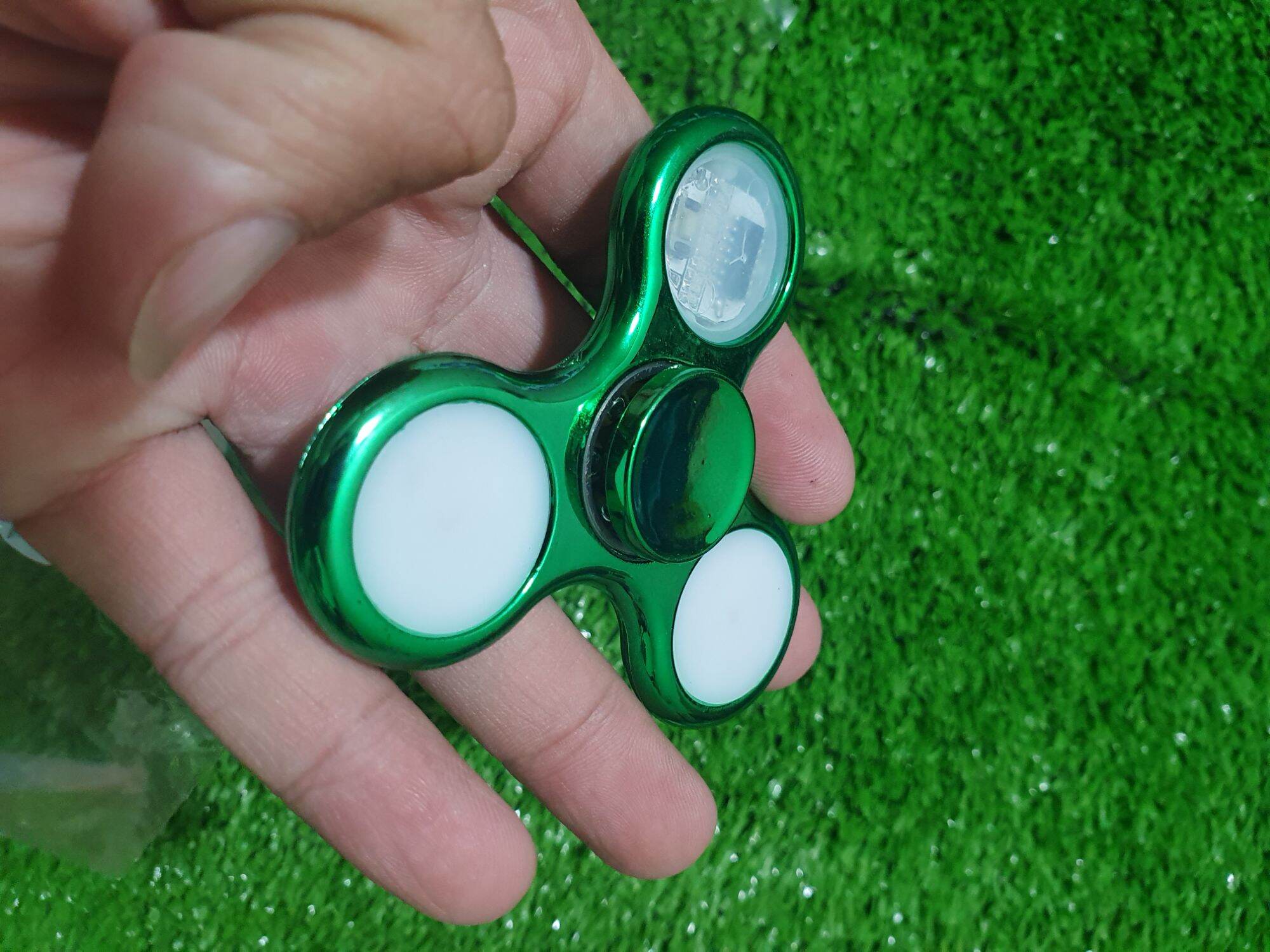 Con quay spiner có đèn led chớp nhanh chậm