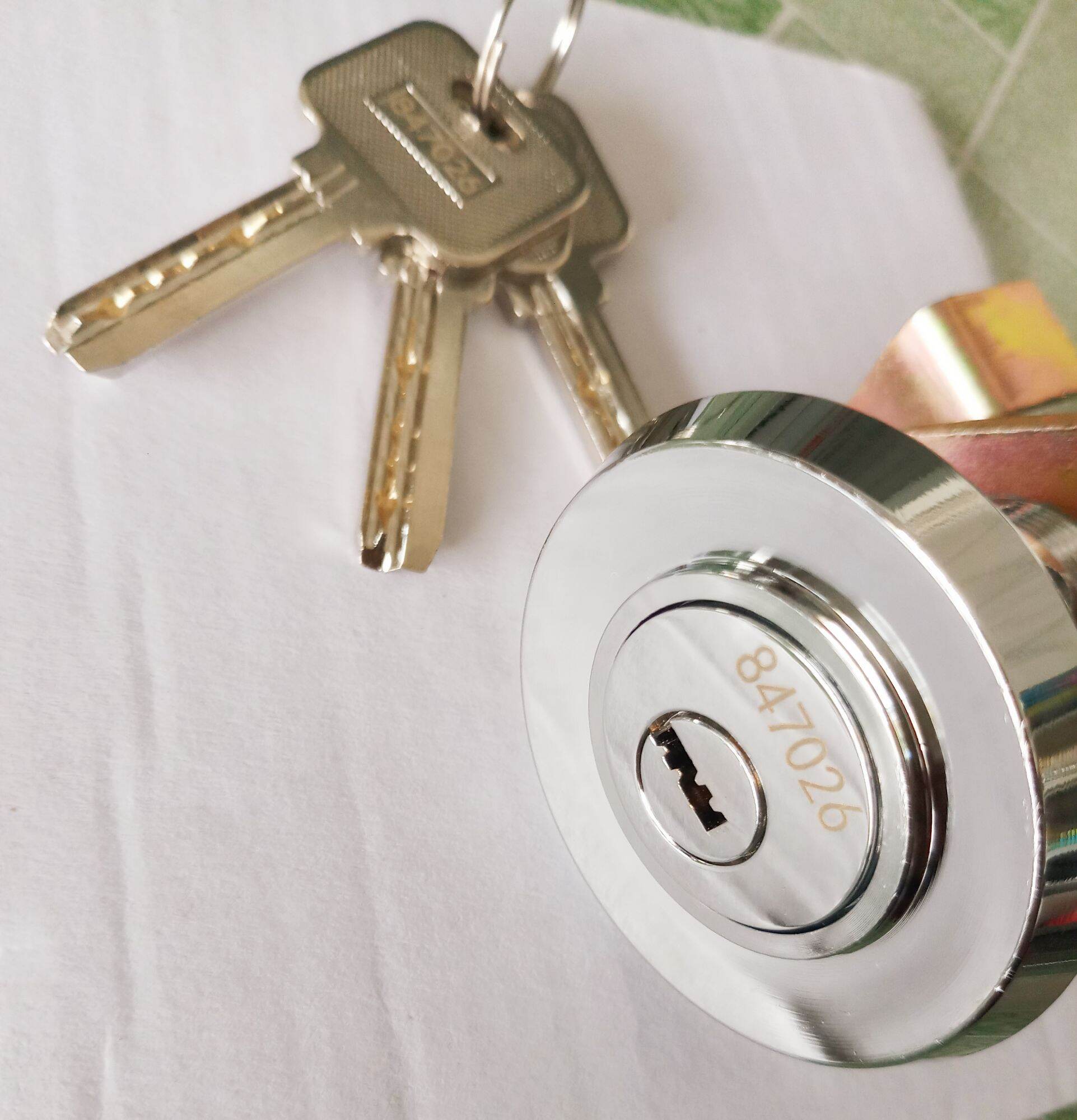 Ổ khóa két sắt ( chìa khoan vi tính , dài 55mm )