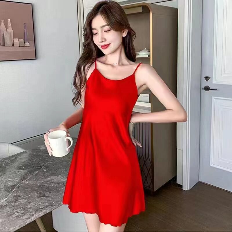 Váy ngủ lụa lạnh đồ ngủ cảm giác cao cấp gợi cảm hở lưng hai dây mẫu mỏng mùa hè cho nữ đồ mặc nhà cảm giác mát mẻ lụa mùa hè