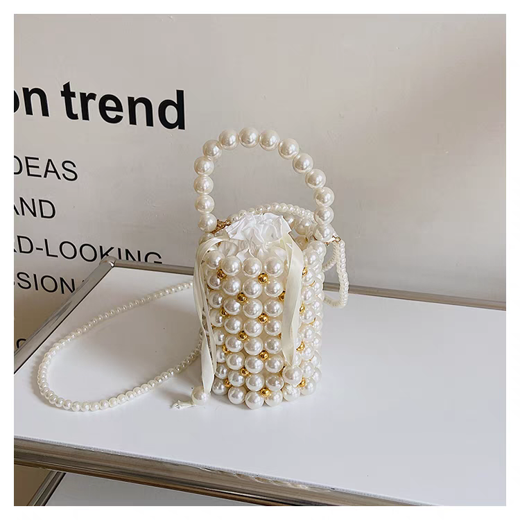 Túi xách handmade hạt cườm dạng trụ siêu xinh