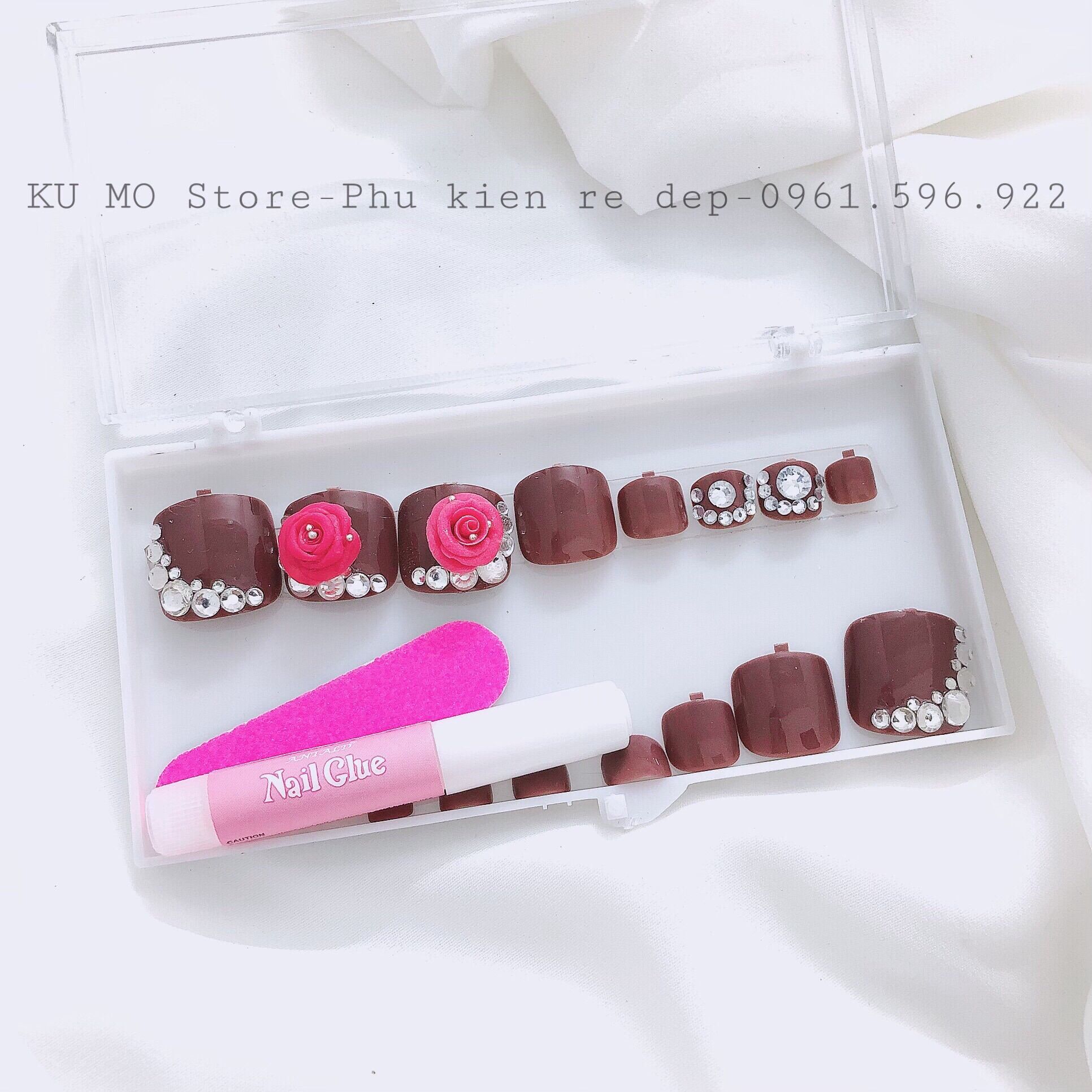 Com bo 1 bộ móng chân + 1 bộ móng tay