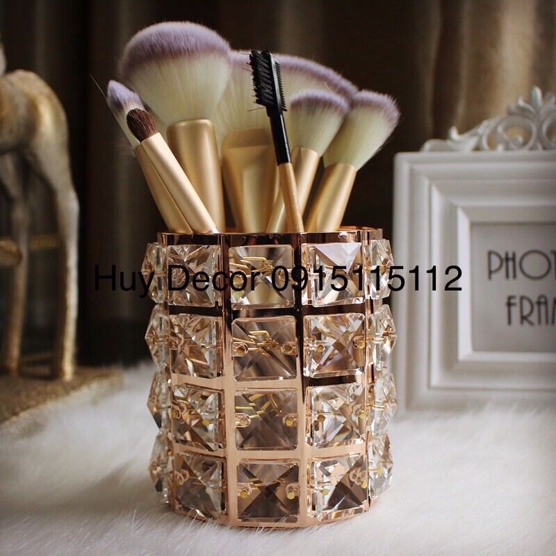 Cốc đựng cọ trang điểm đính đá siêu sang V2