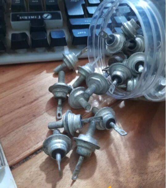 Iốt nạp xạc bình acquy 10A Liên Xô