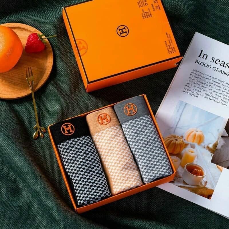 Quần lót nam chữ h