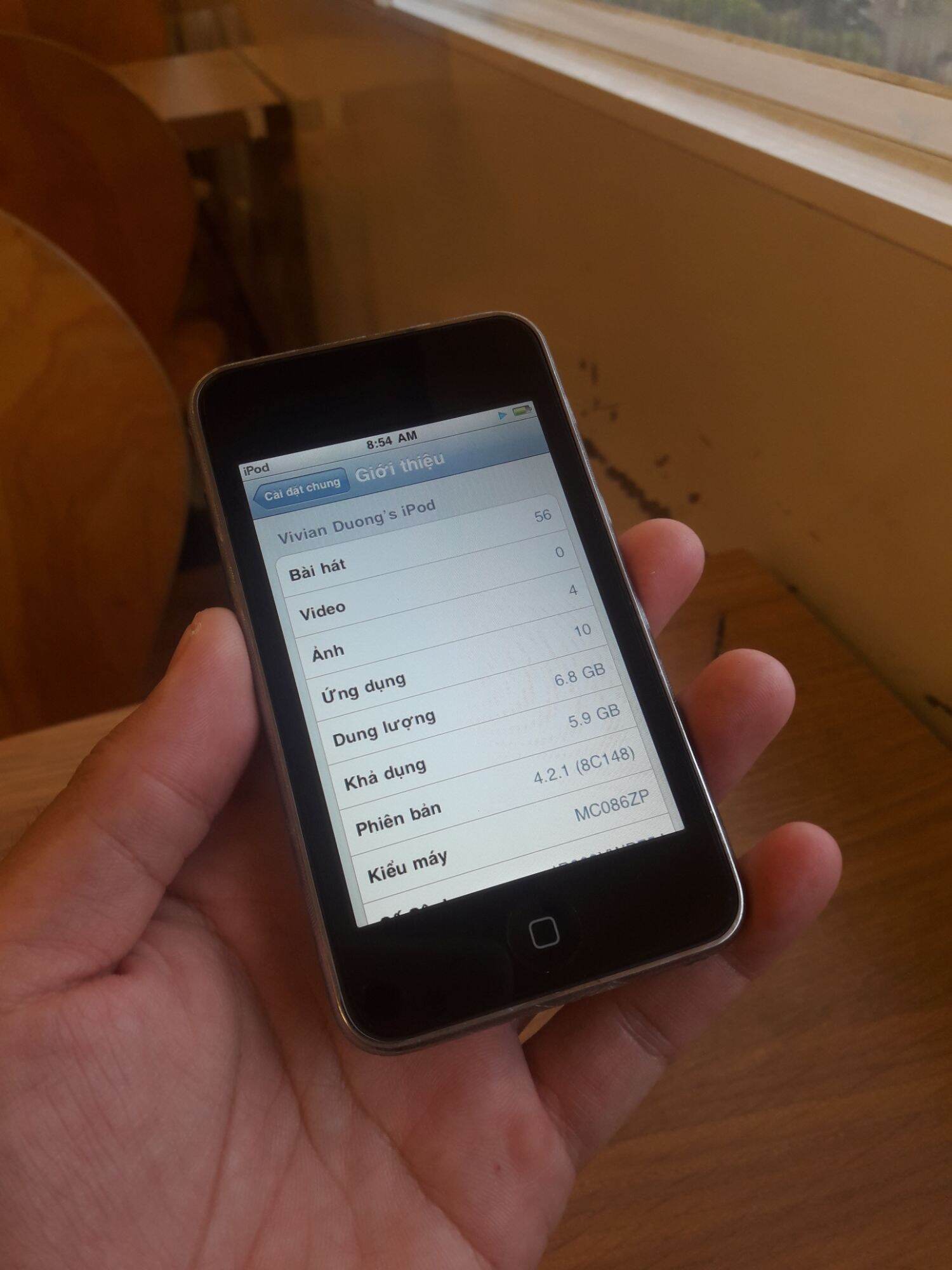 Máy nghe nhạc Touch 2 - hàng qua sử dụng