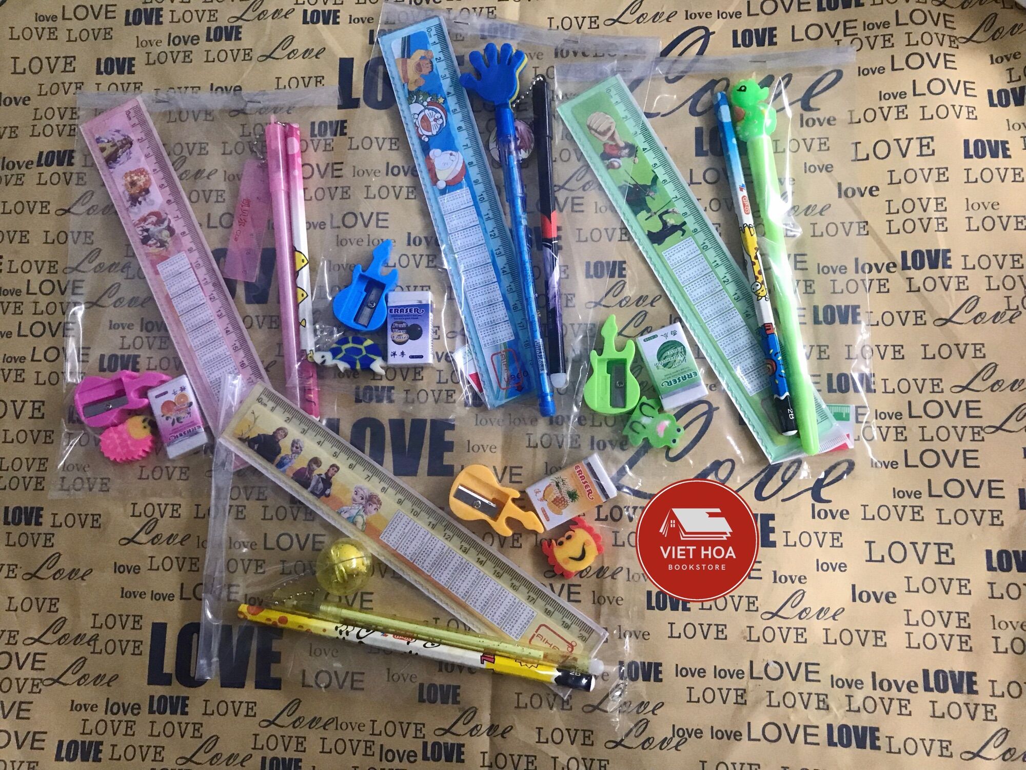 Set quà tặng 6 món cho Học sinh
